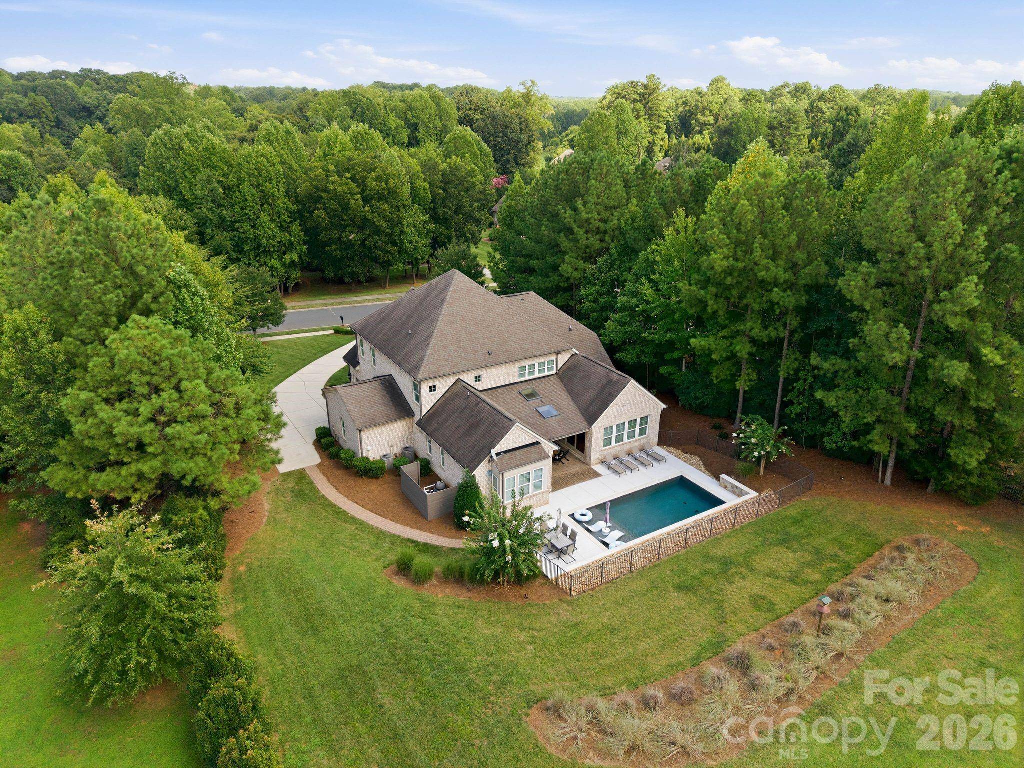 13528 Castleford DR, Charlotte, NC 28227