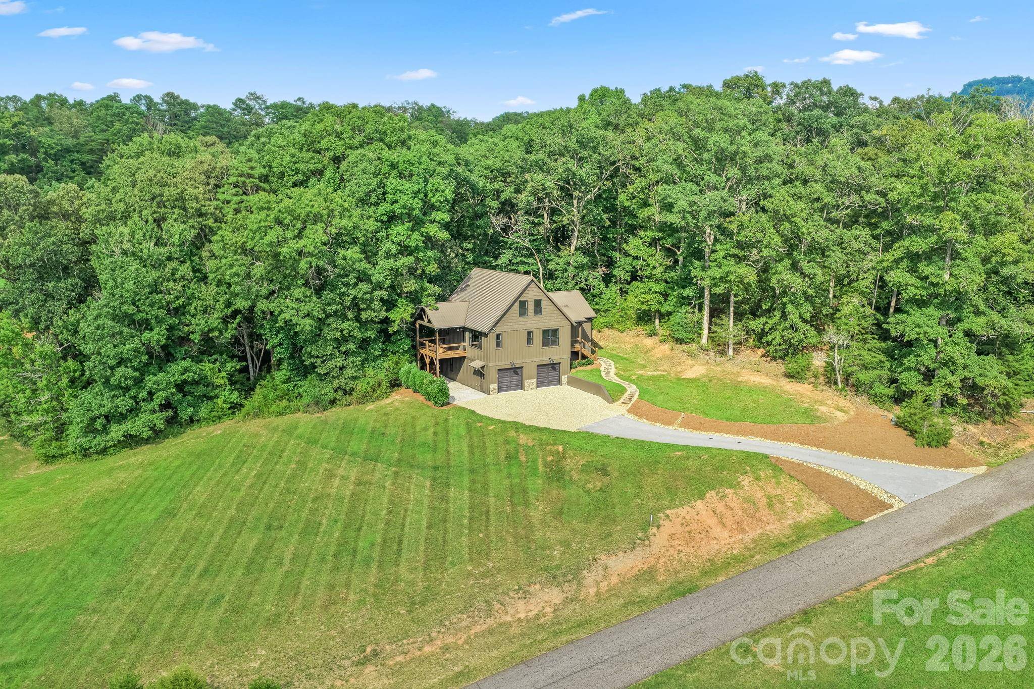 340 Porter Creek DR, Franklin, NC 28734