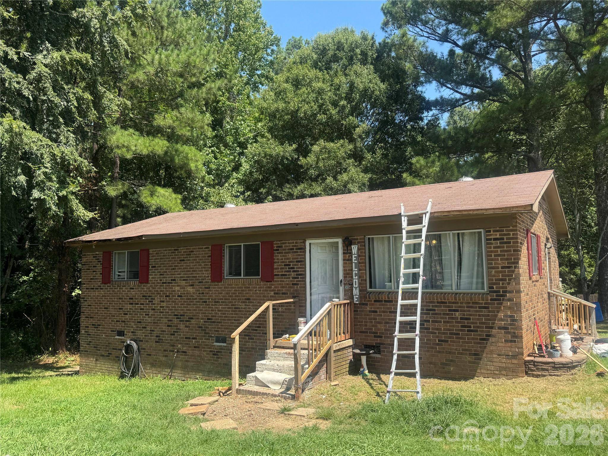 833 Wisteria WAY, Lancaster, SC 29720