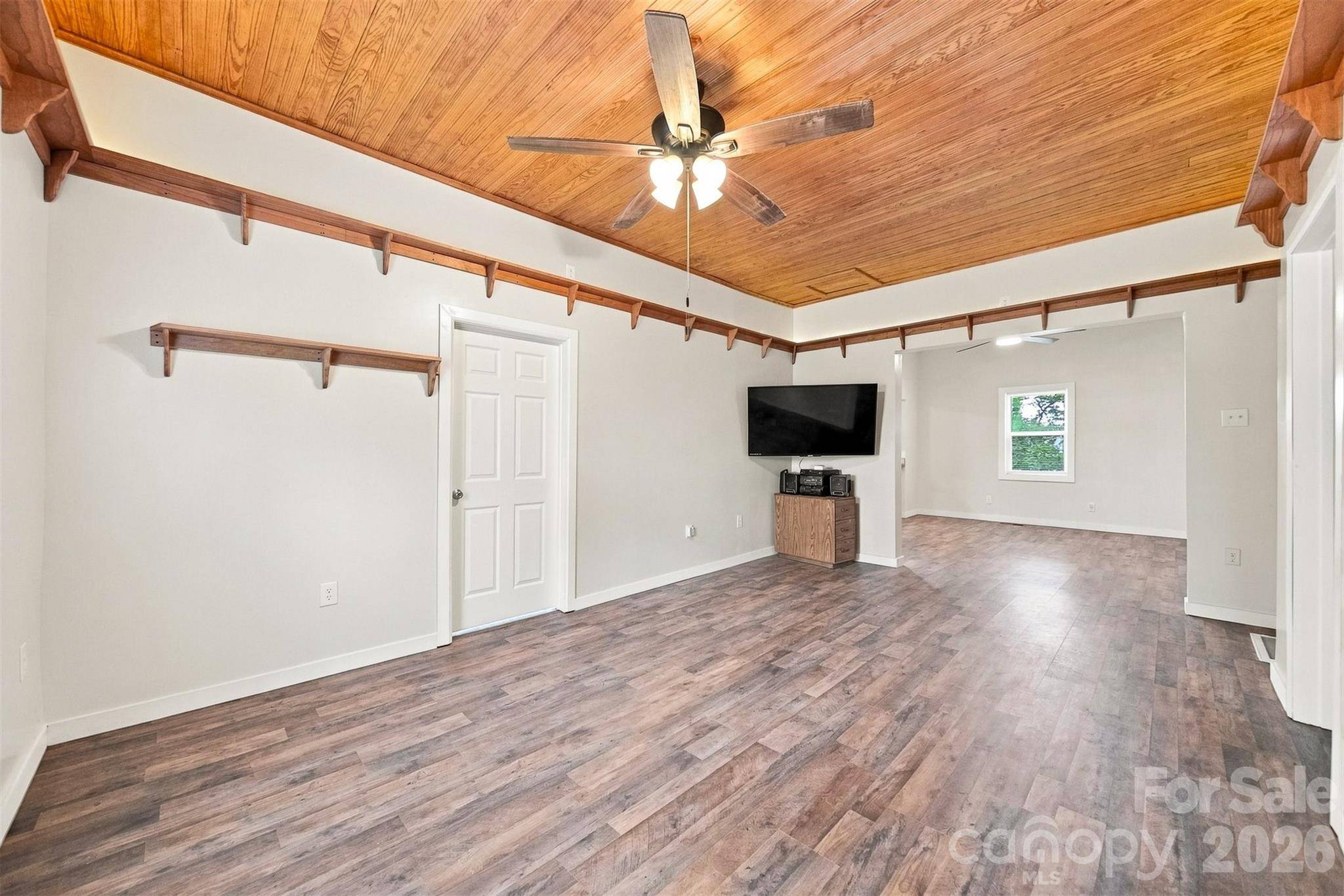 1115 Lenoir AVE SW, Lenoir, NC 28645