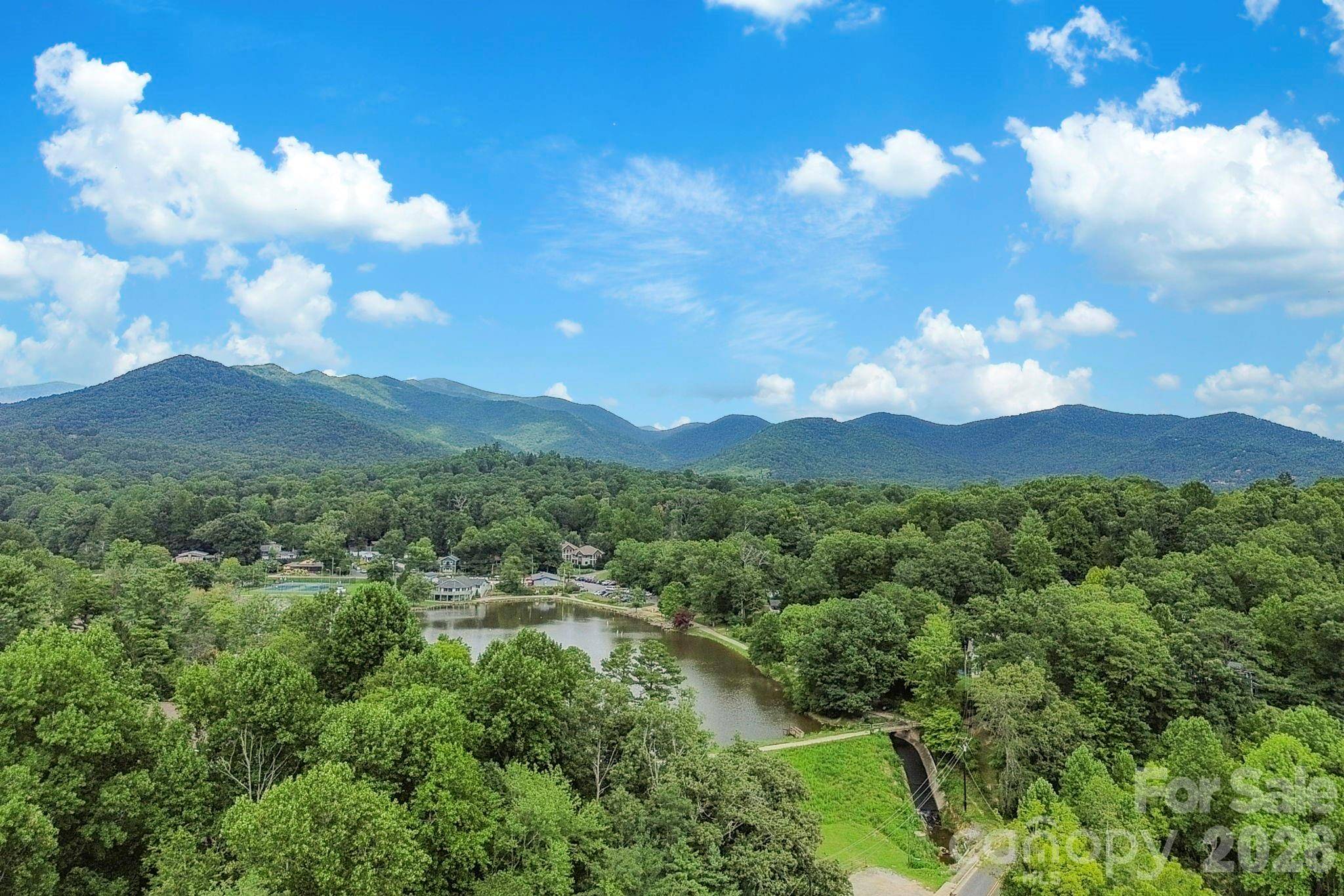 169 and 171 Cragmont RD, Black Mountain, NC 28711