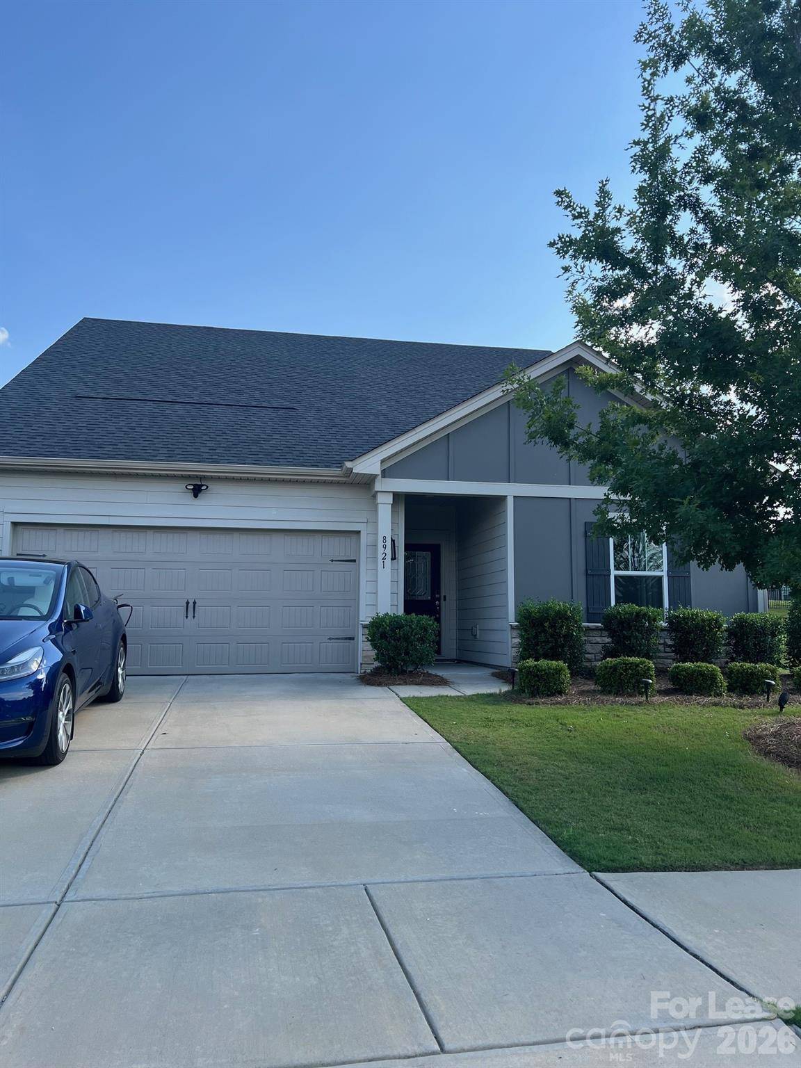 8921 Pennegrove CIR, Charlotte, NC 28214