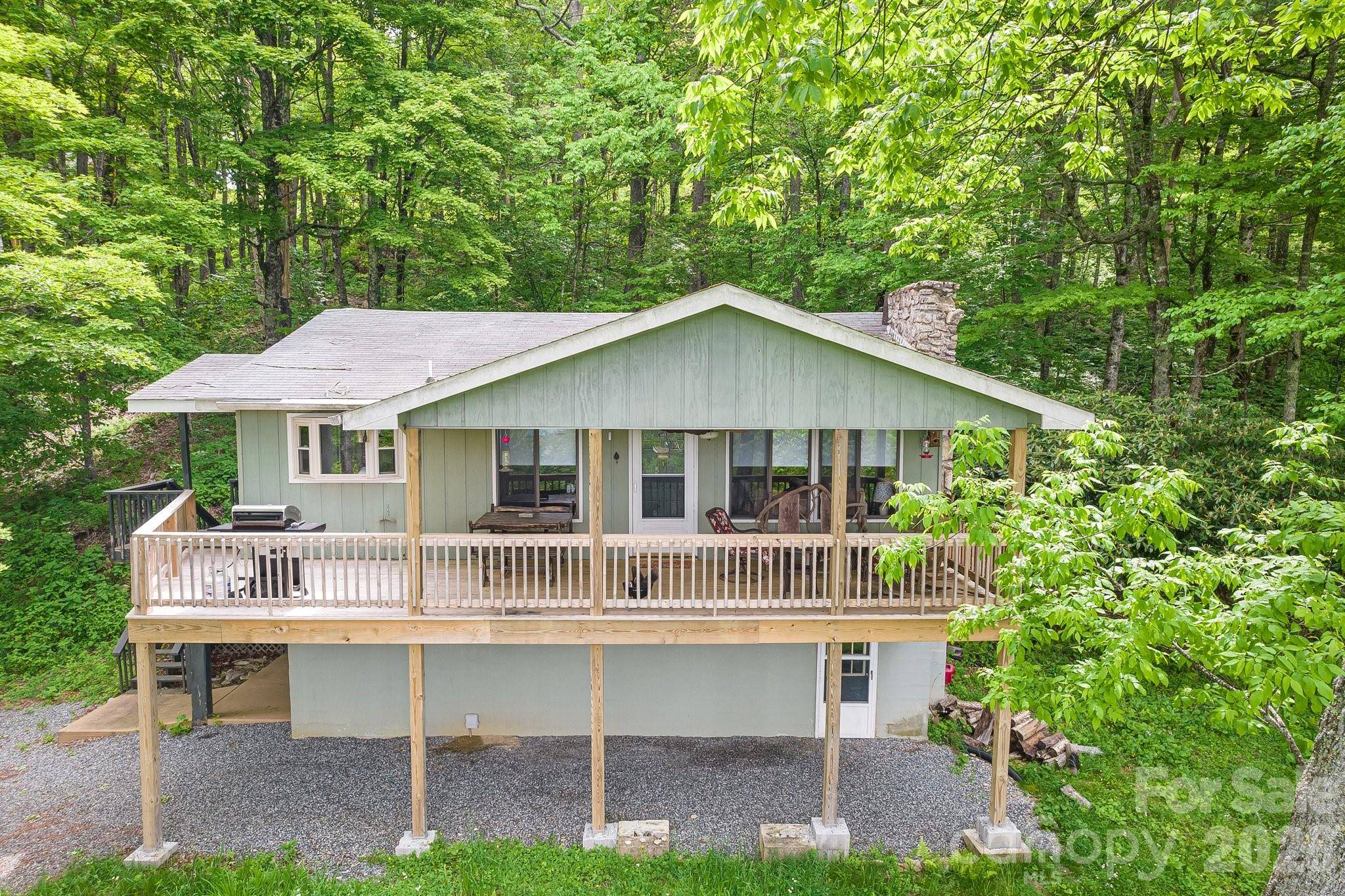 170 Lucas LN, Mars Hill, NC 28754