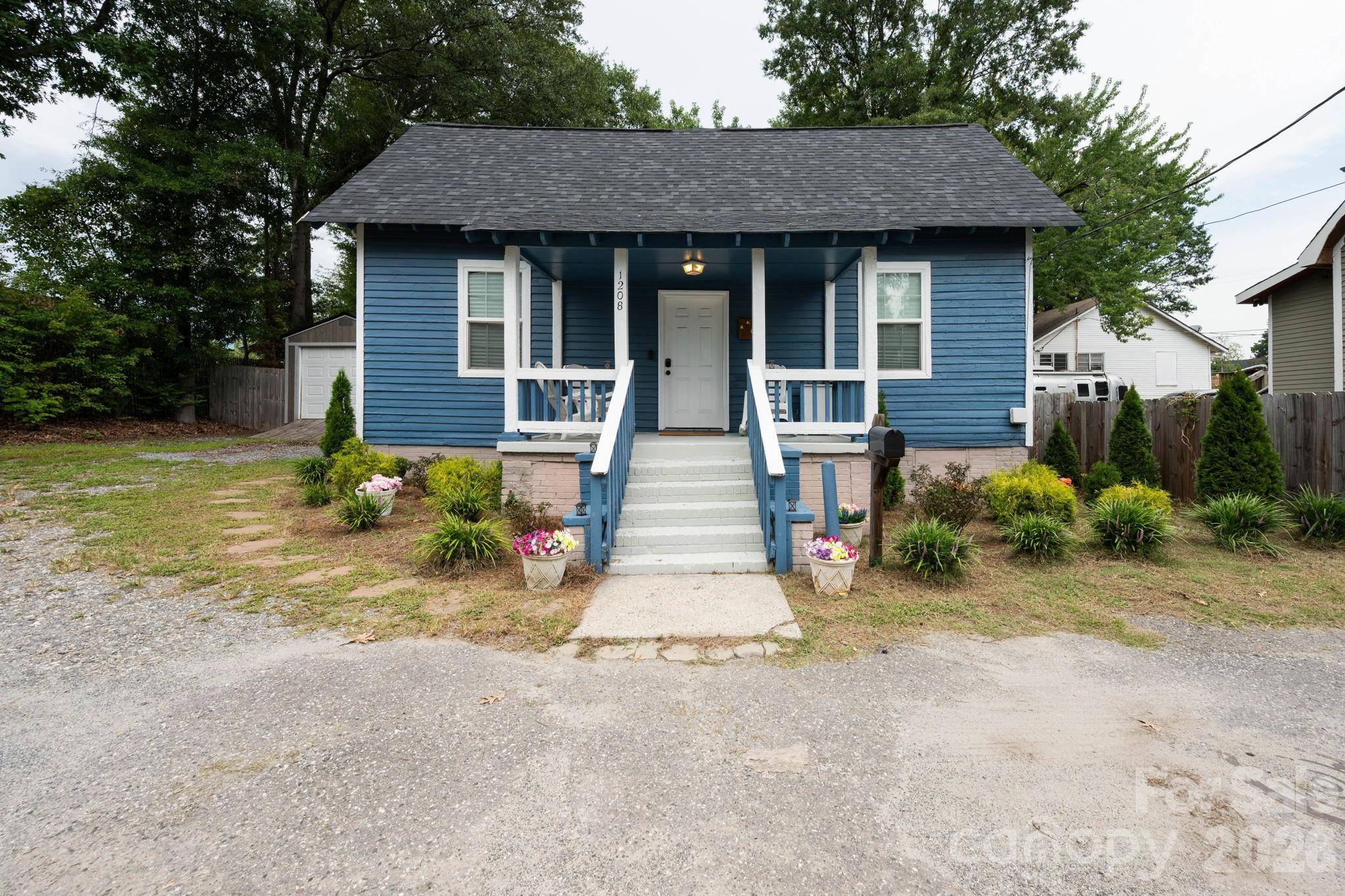 1208 Phillips CT, Gastonia, NC 28052