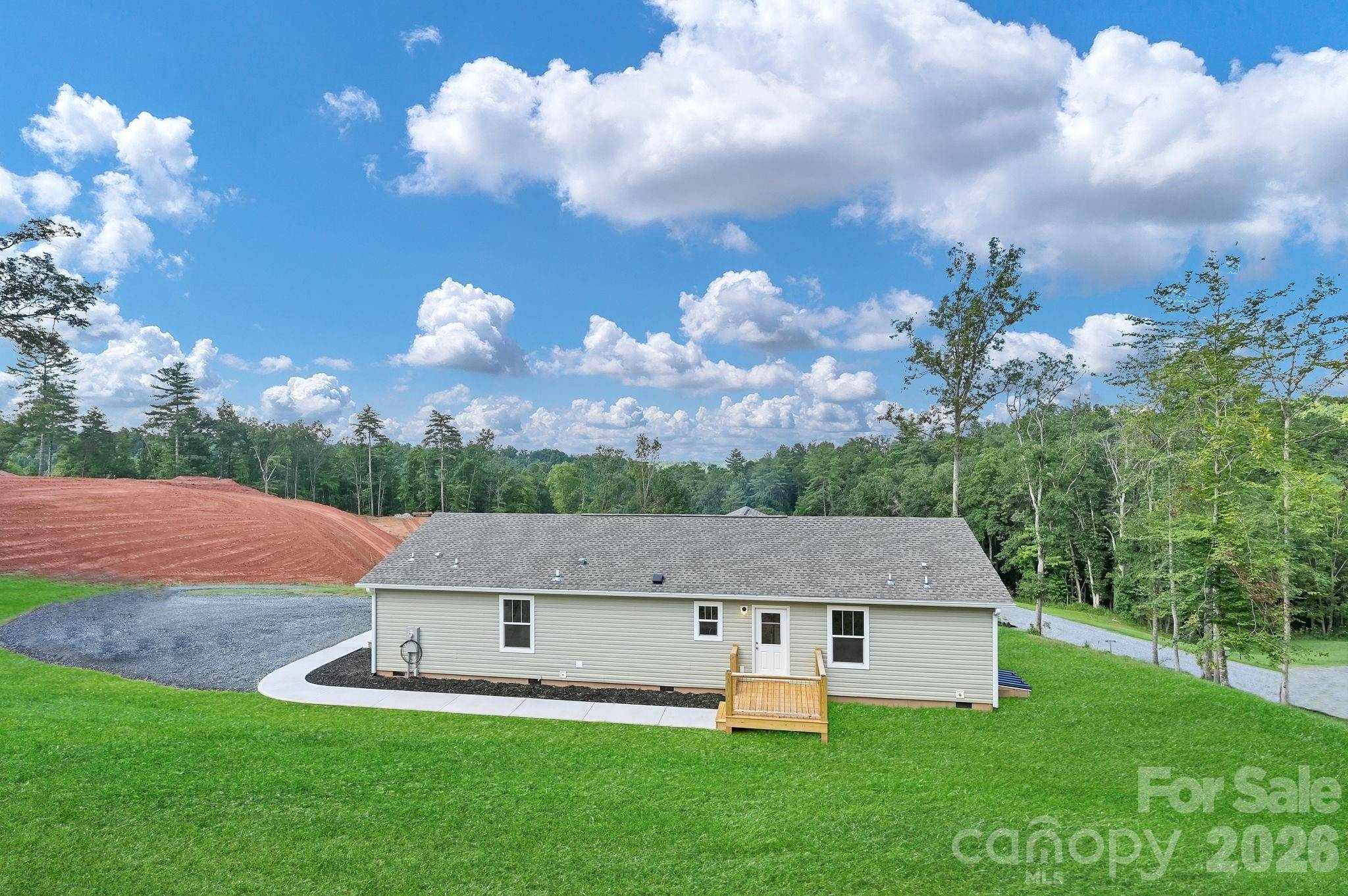 35 Rutledge LN, Mars Hill, NC 28753