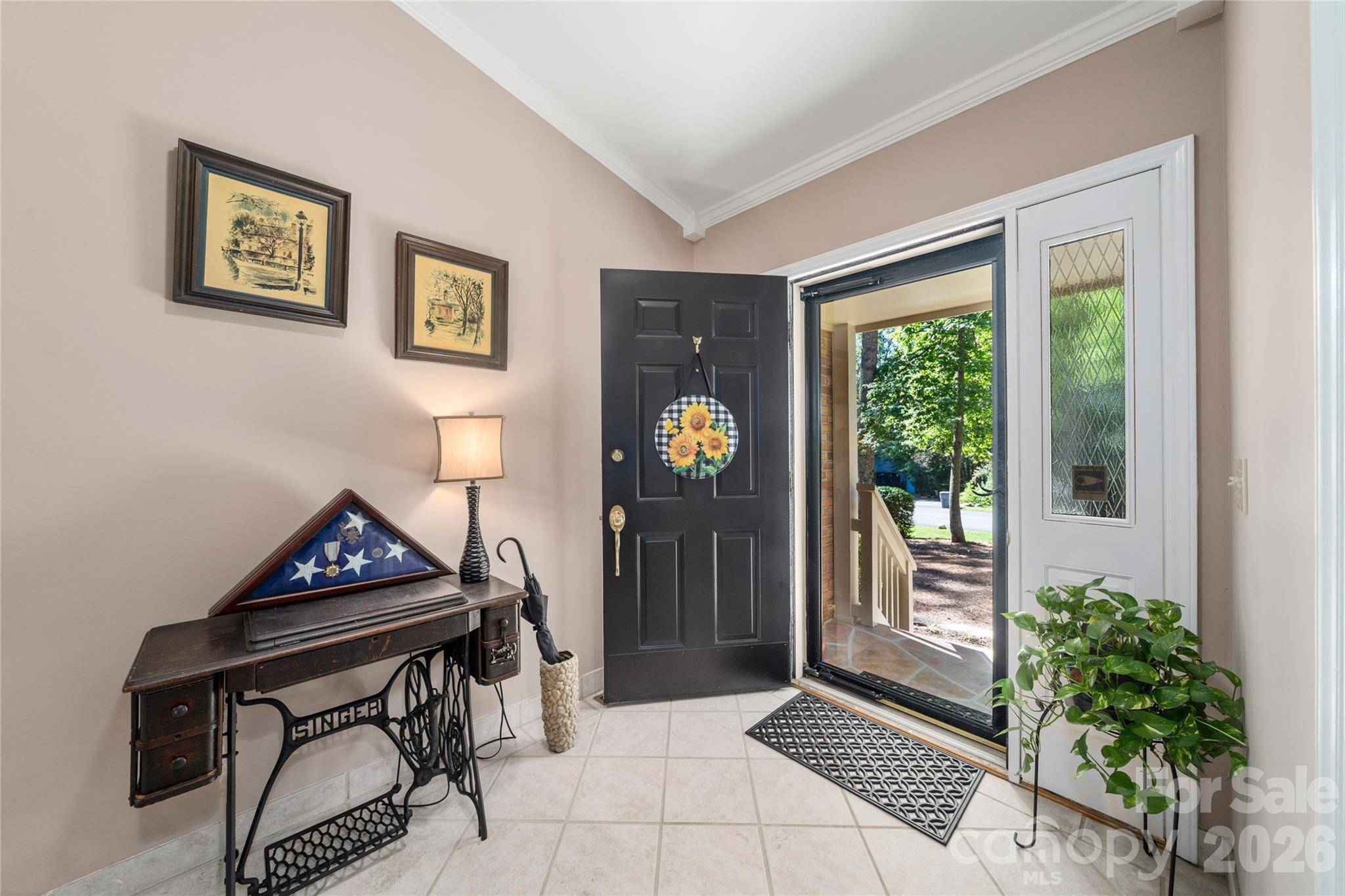 10 Surrey RUN, Hendersonville, NC 28791