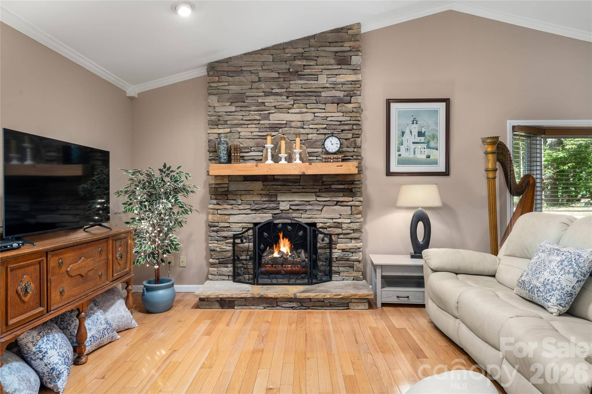 10 Surrey RUN, Hendersonville, NC 28791