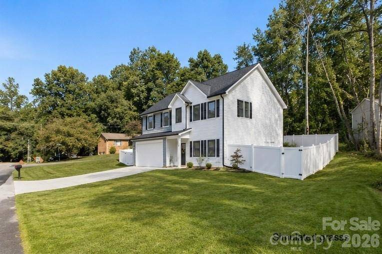 4147 2nd ST NE, Hickory, NC 28601