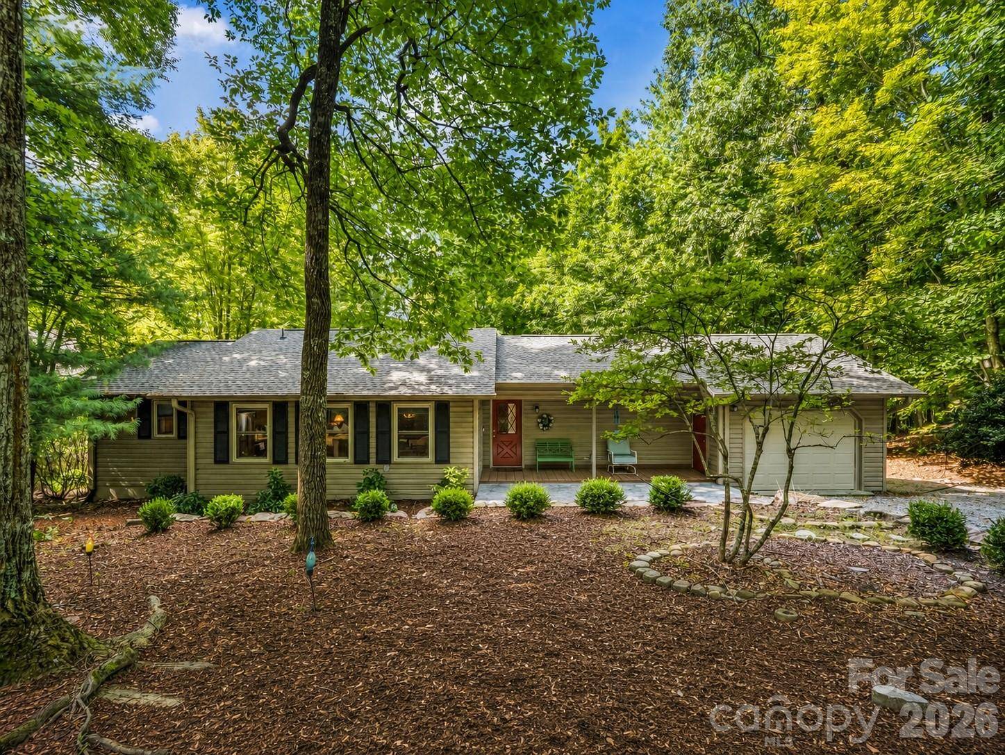 93 Guledisgonihi CT, Brevard, NC 28712