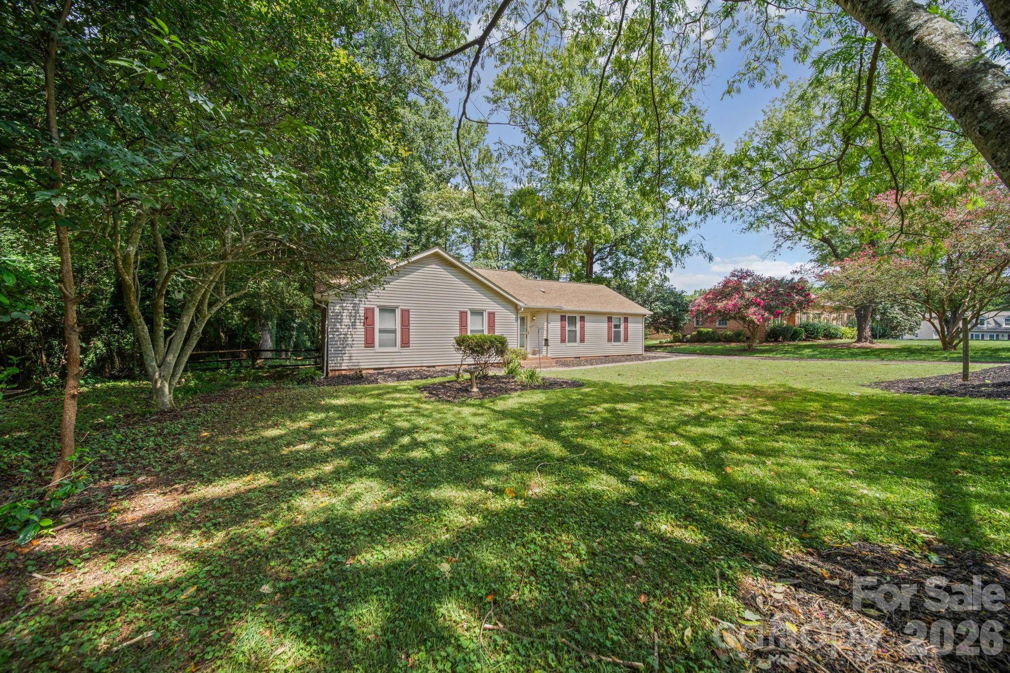 4710 Carving Tree DR, Charlotte, NC 28227