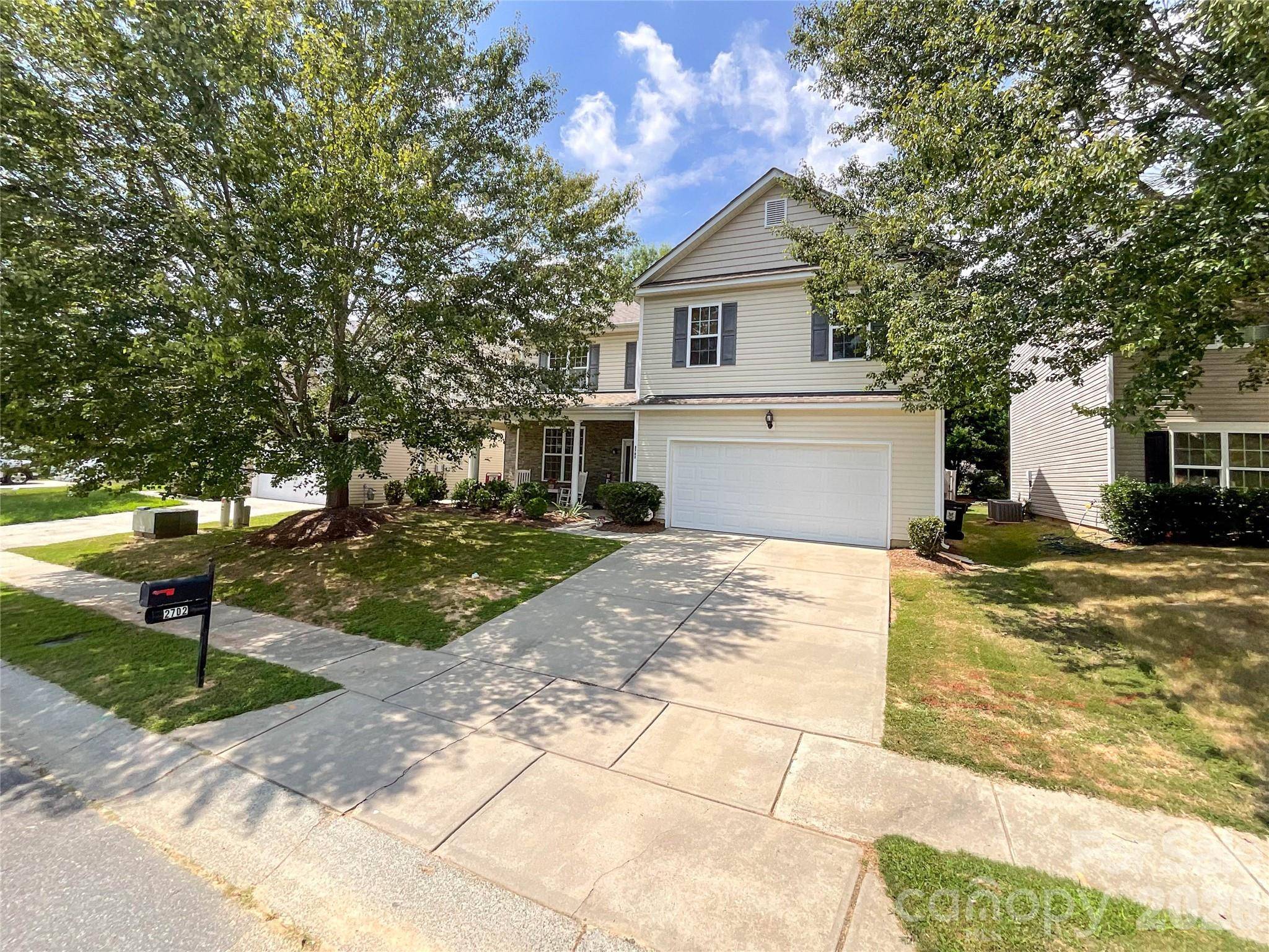 2702 Piersland DR, Matthews, NC 28104