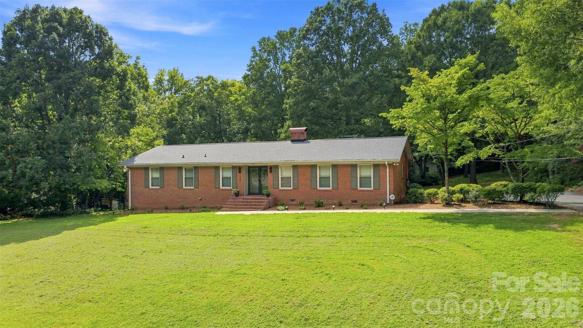 1002 Leewood DR, Monroe, NC 28112