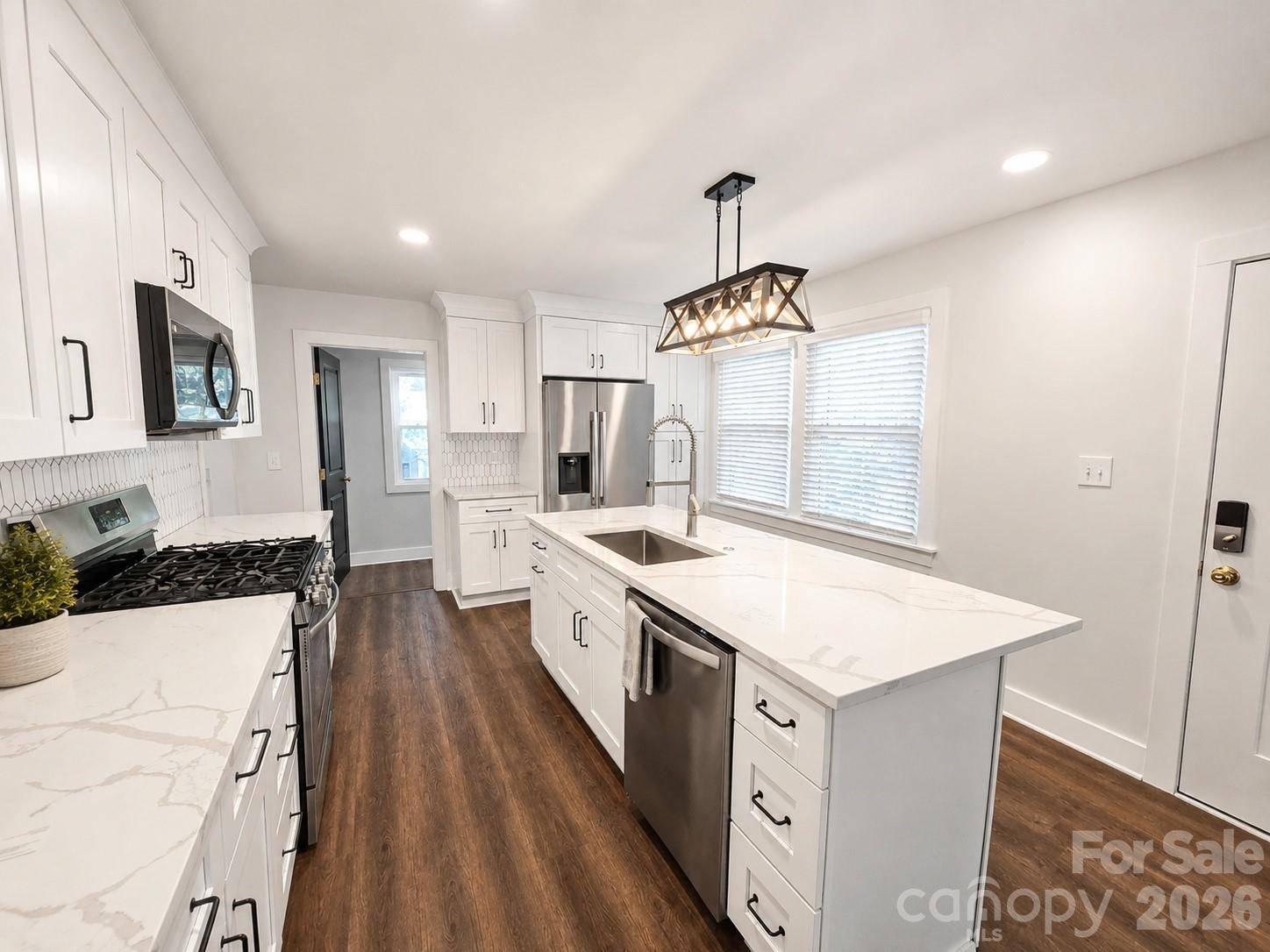 2104 St Mark ST, Charlotte, NC 28216