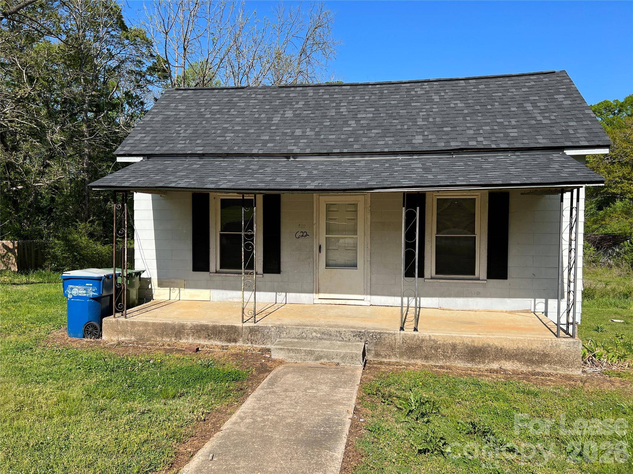 622 Woodlawn AVE, Mount Holly, NC 28120