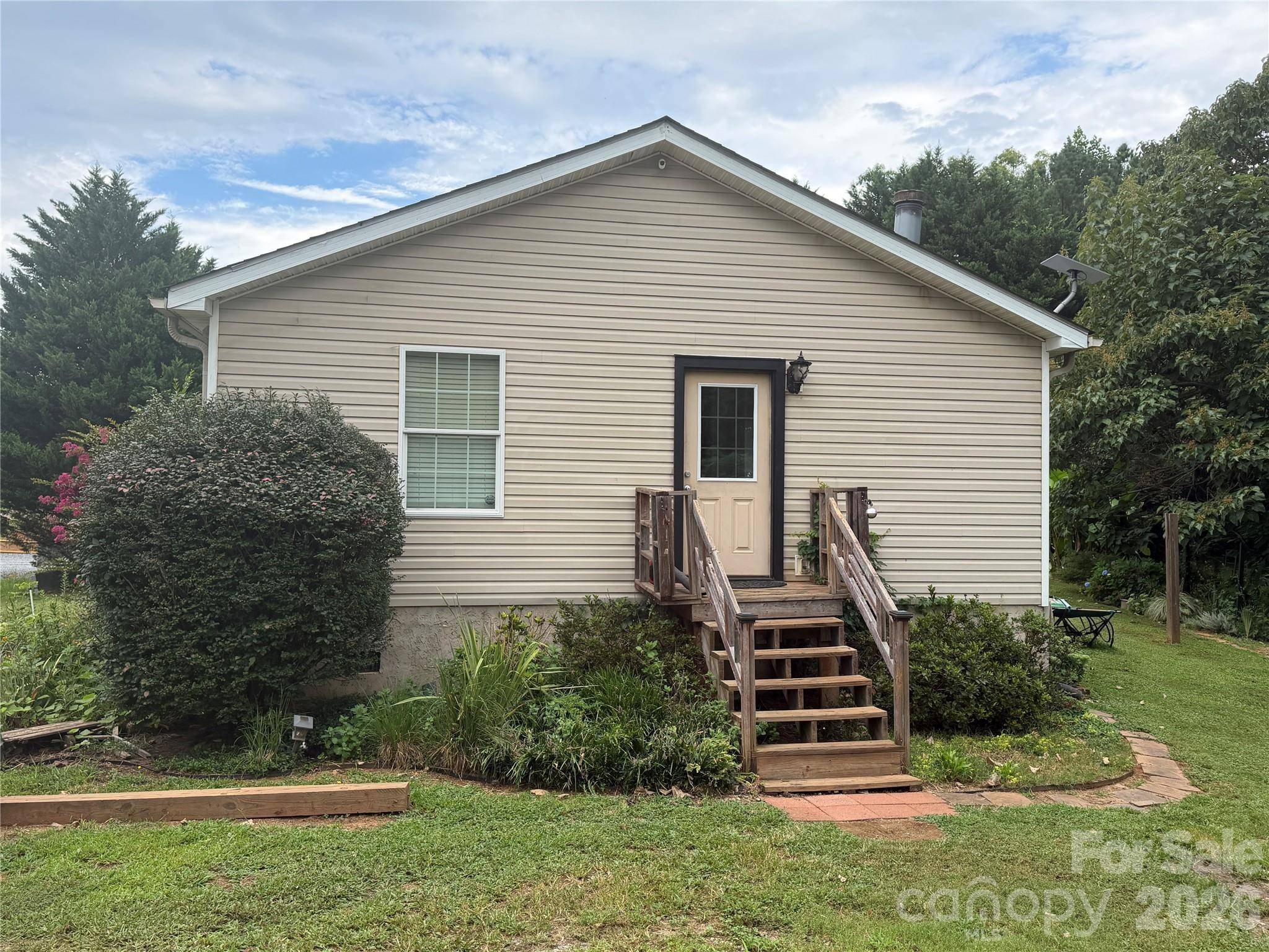 263 Coyote Pass LN, Rutherfordton, NC 28139