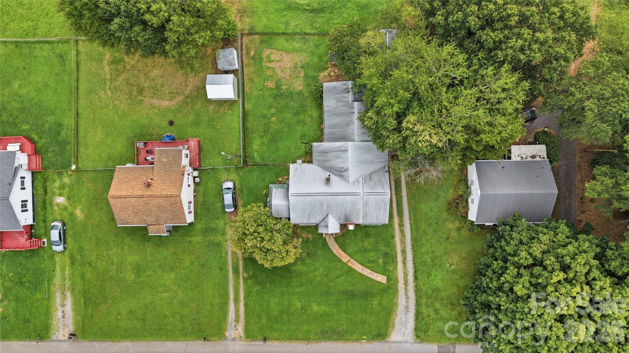 2304 Mclean ST, Gastonia, NC 28054