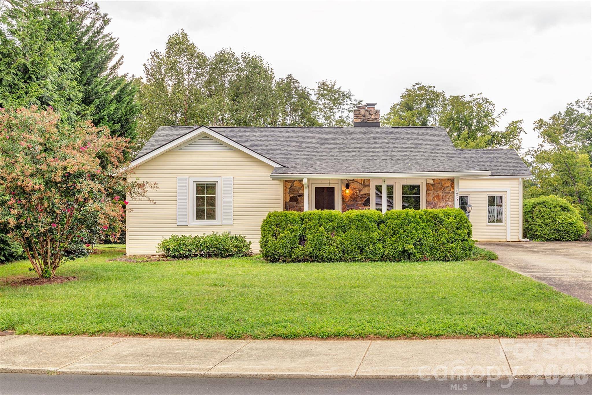 103 S Main ST, Weaverville, NC 28787