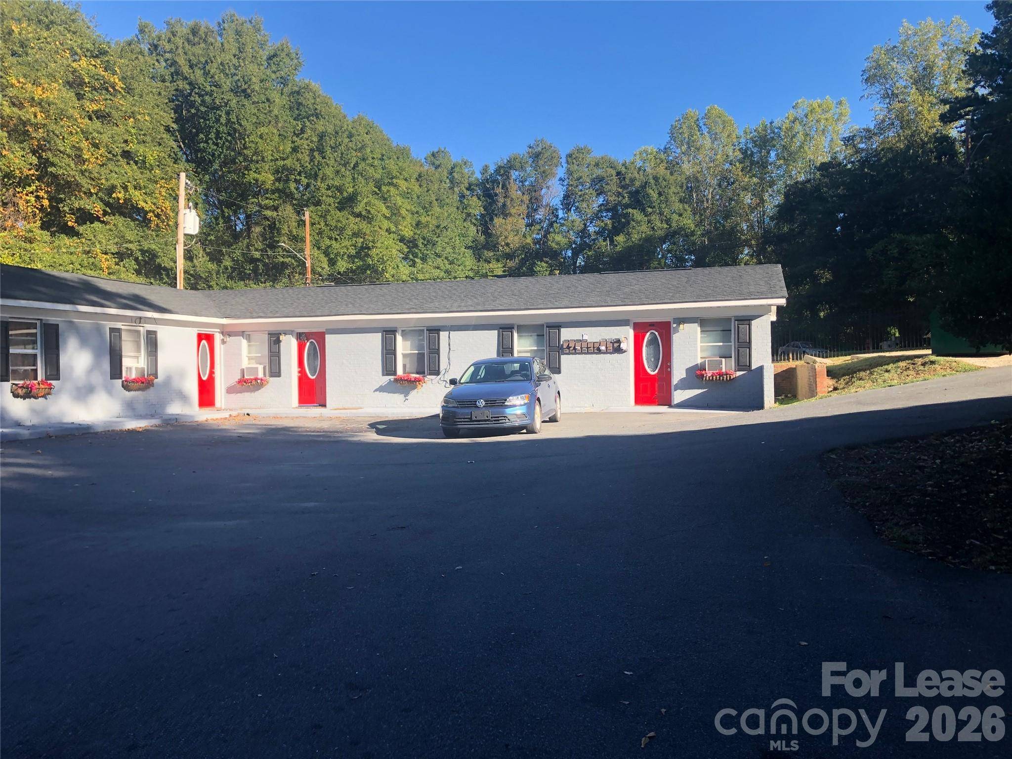 1045 Cleveland AVE, Gastonia, NC 28052