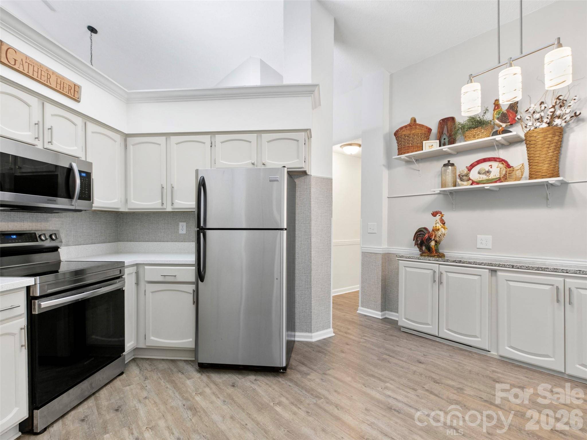 4 Tisha LN, Hendersonville, NC 28739