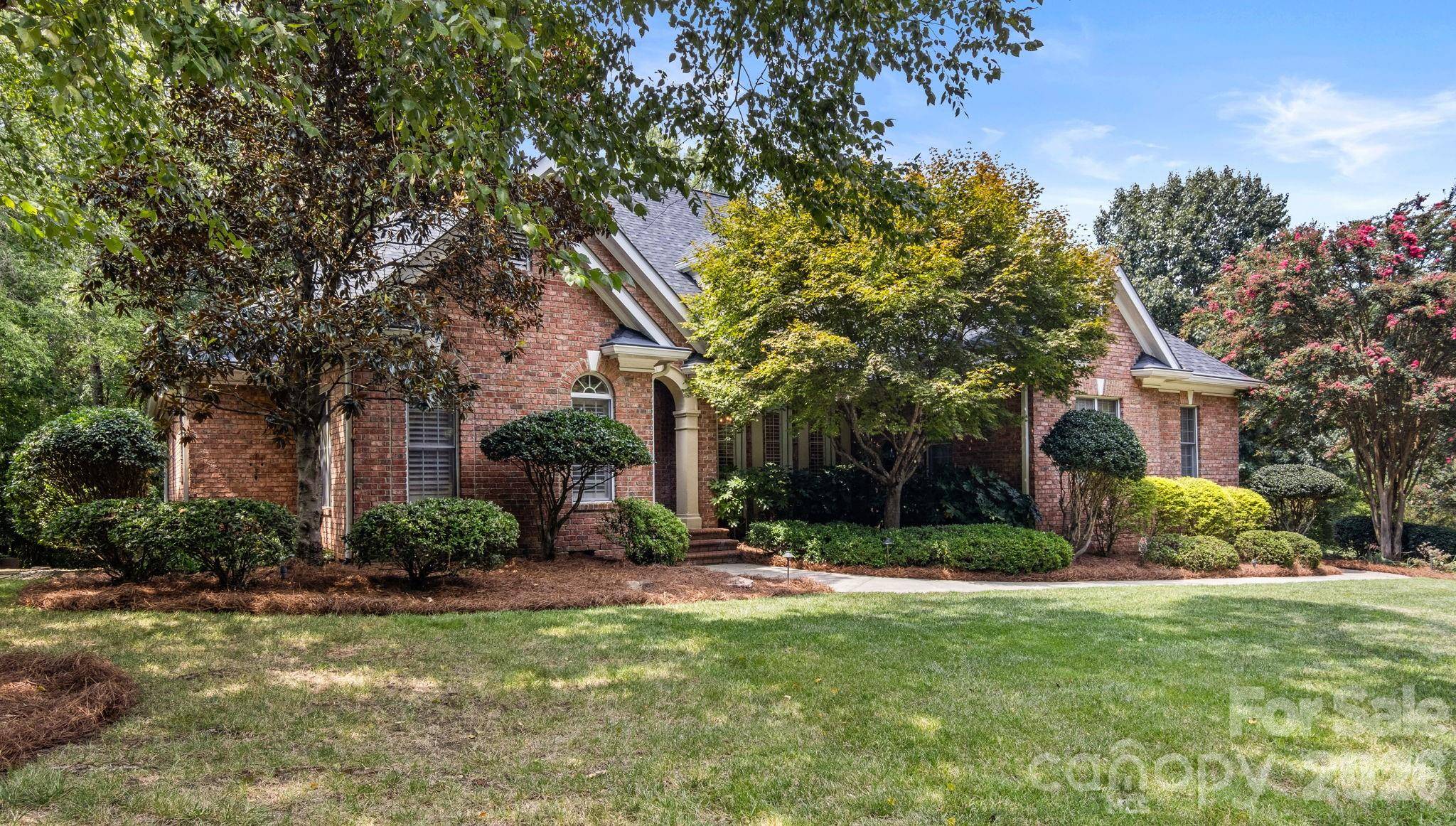 5604 Challis View LN, Charlotte, NC 28226