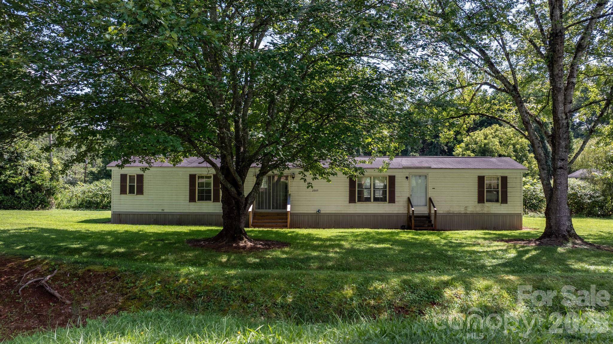 2660 Barrier LOOP, Morganton, NC 28655