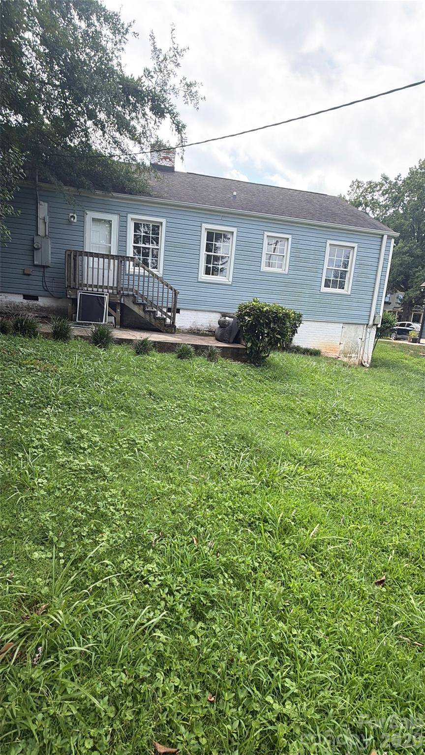 1009 Woodside AVE, Charlotte, NC 28205