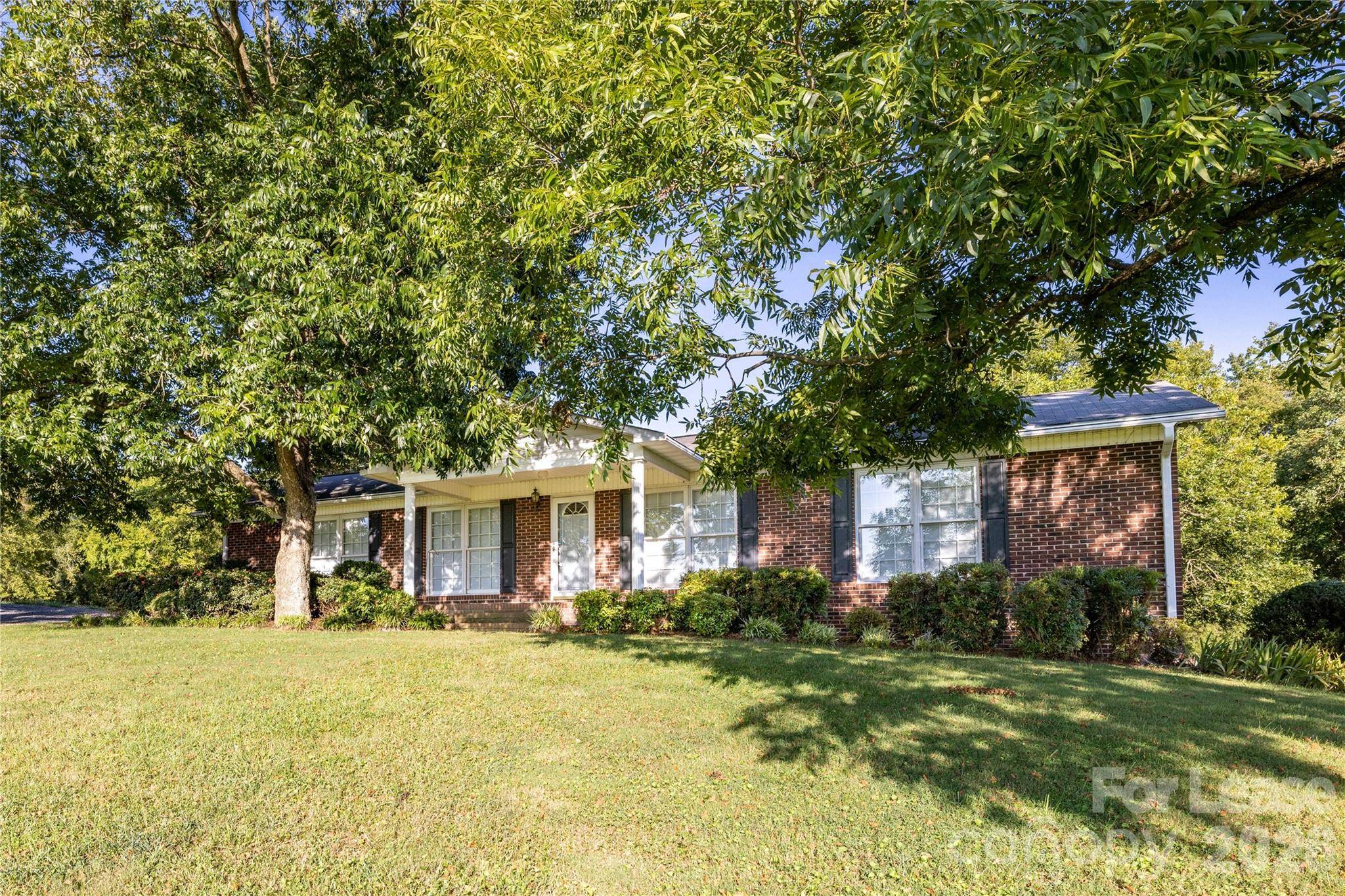 34838 Ellen RD, New London, NC 28127