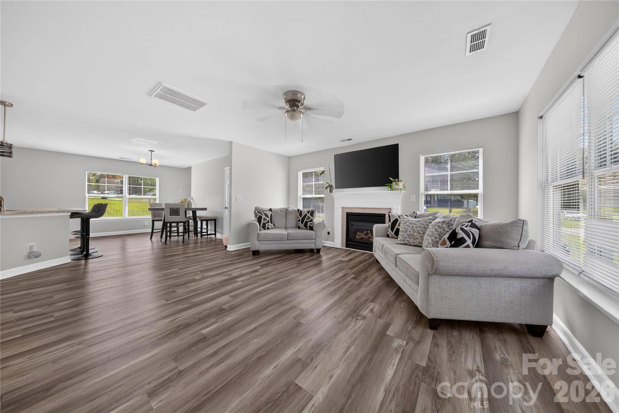 2047 Sonoma Valley DR, Charlotte, NC 28214