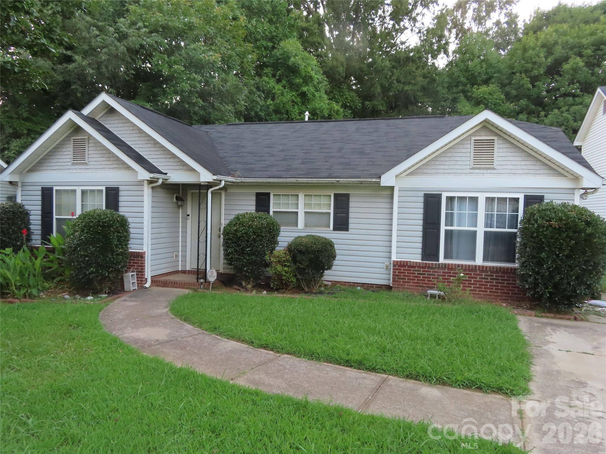 1940 Bromwich RD, Charlotte, NC 28208