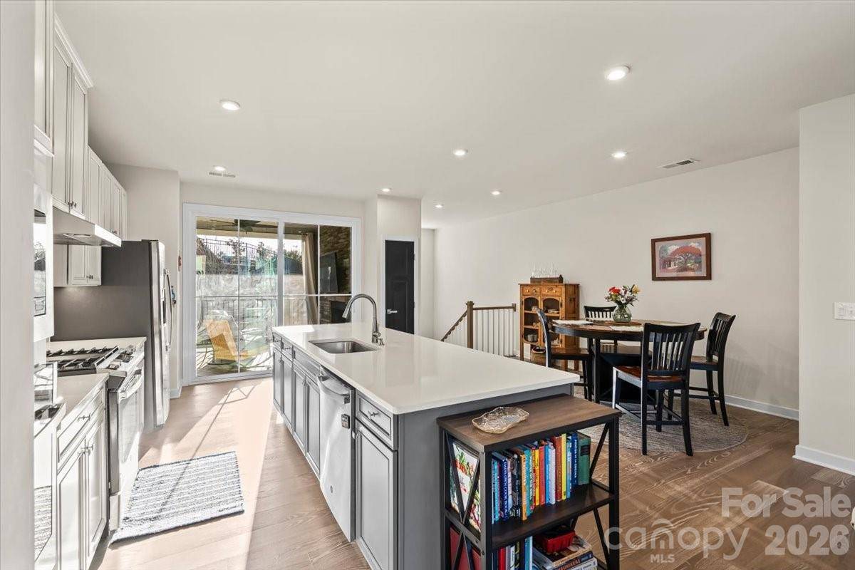 606 Crudent RD, Tega Cay, SC 29708