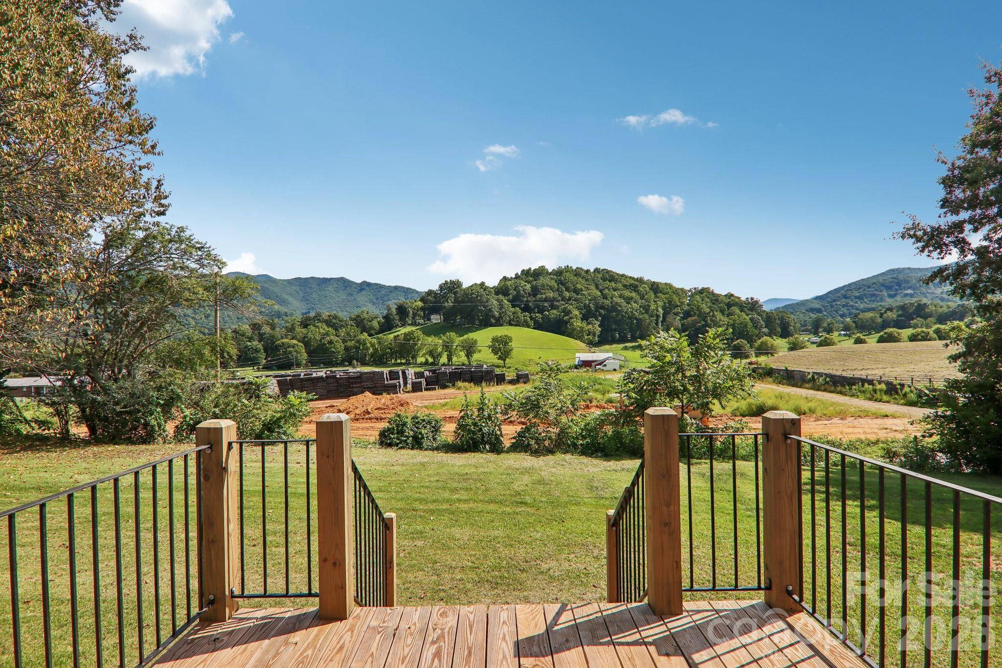 120 Sonoma RD, Waynesville, NC 28786