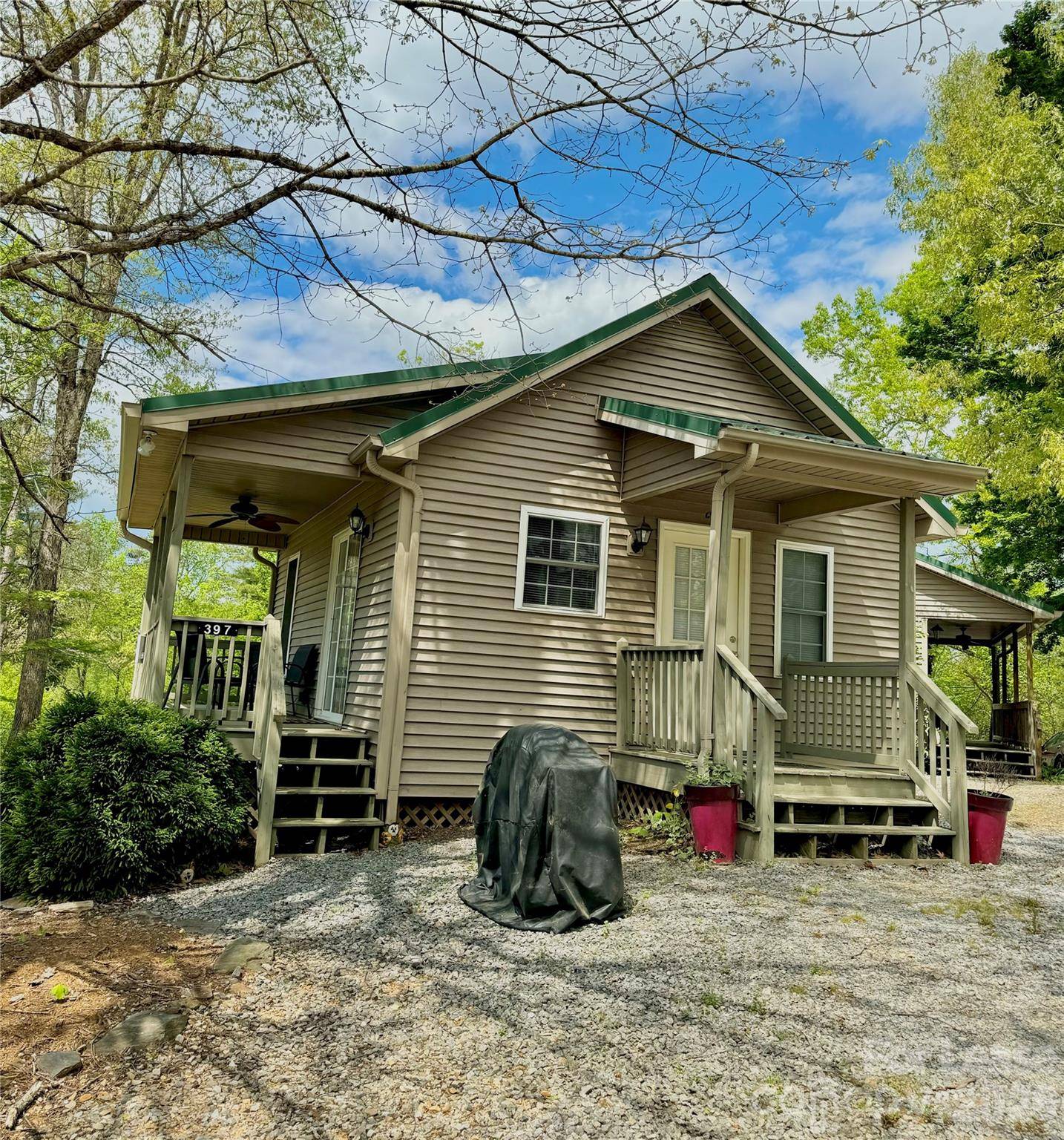 188 Uptons Landing RD, Marion, NC 28752
