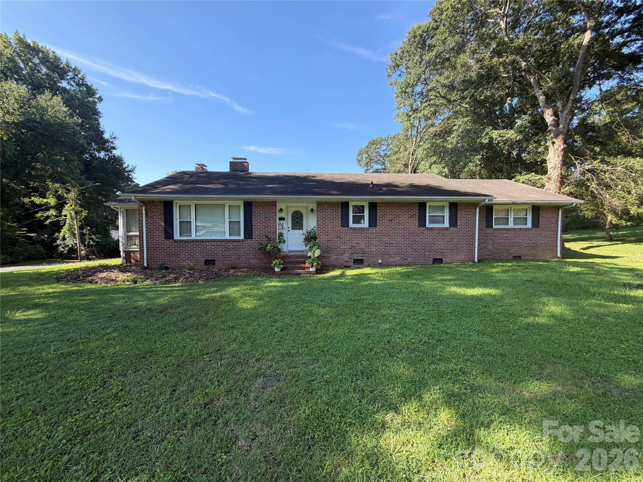 701 Home TRL, Gastonia, NC 28052