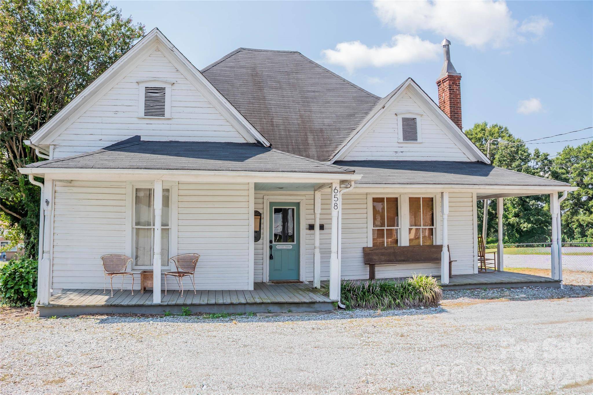 658 E Main AVE, Taylorsville, NC 28681