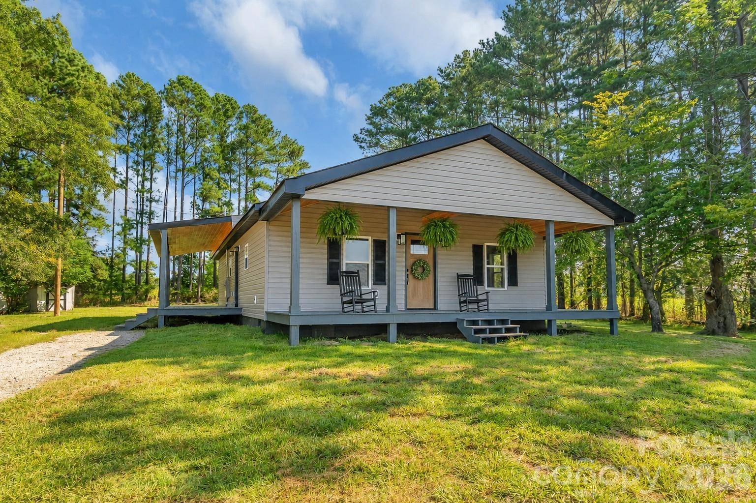 500 Gregory RD, Jefferson, SC 29718