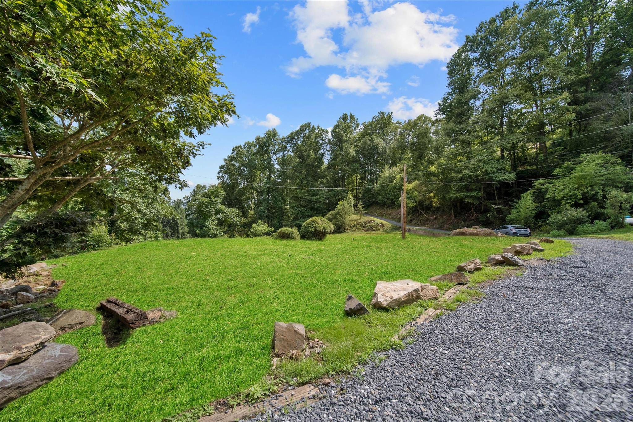 1218 Sweet Creek RD, Bakersville, NC 28705