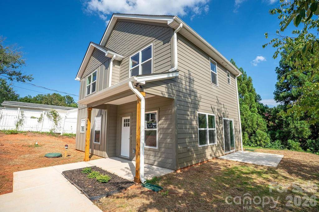 206 Prospect ST NW, Lenoir, NC 28645