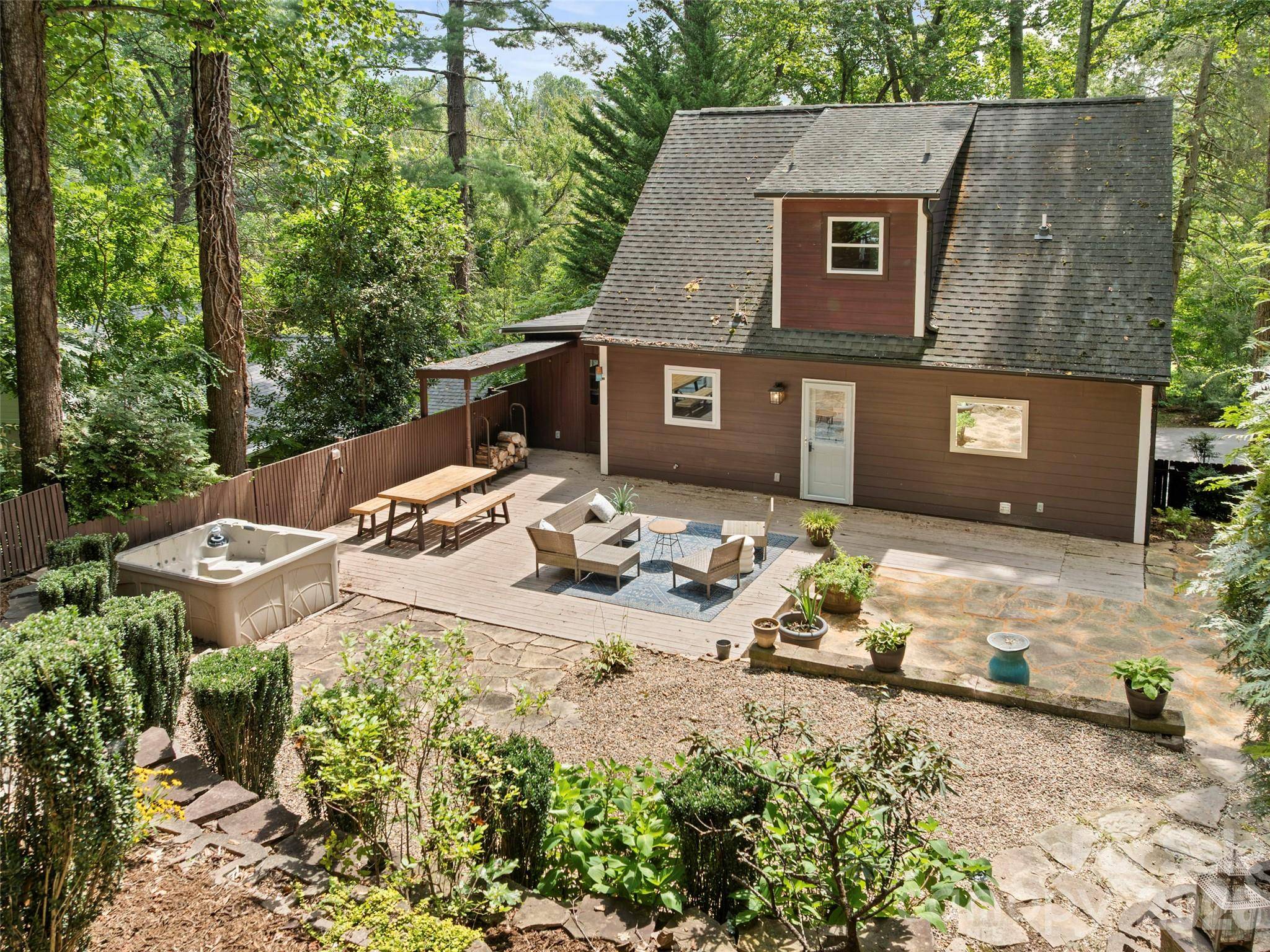 28 Marne RD, Asheville, NC 28803