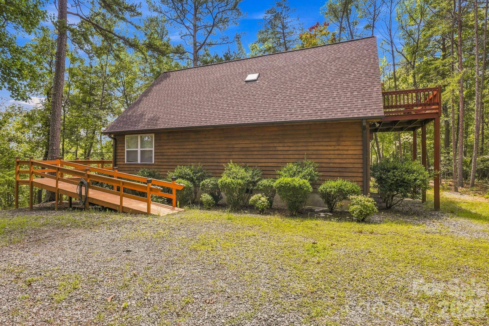 253 Nors WAY, Lake Lure, NC 28746