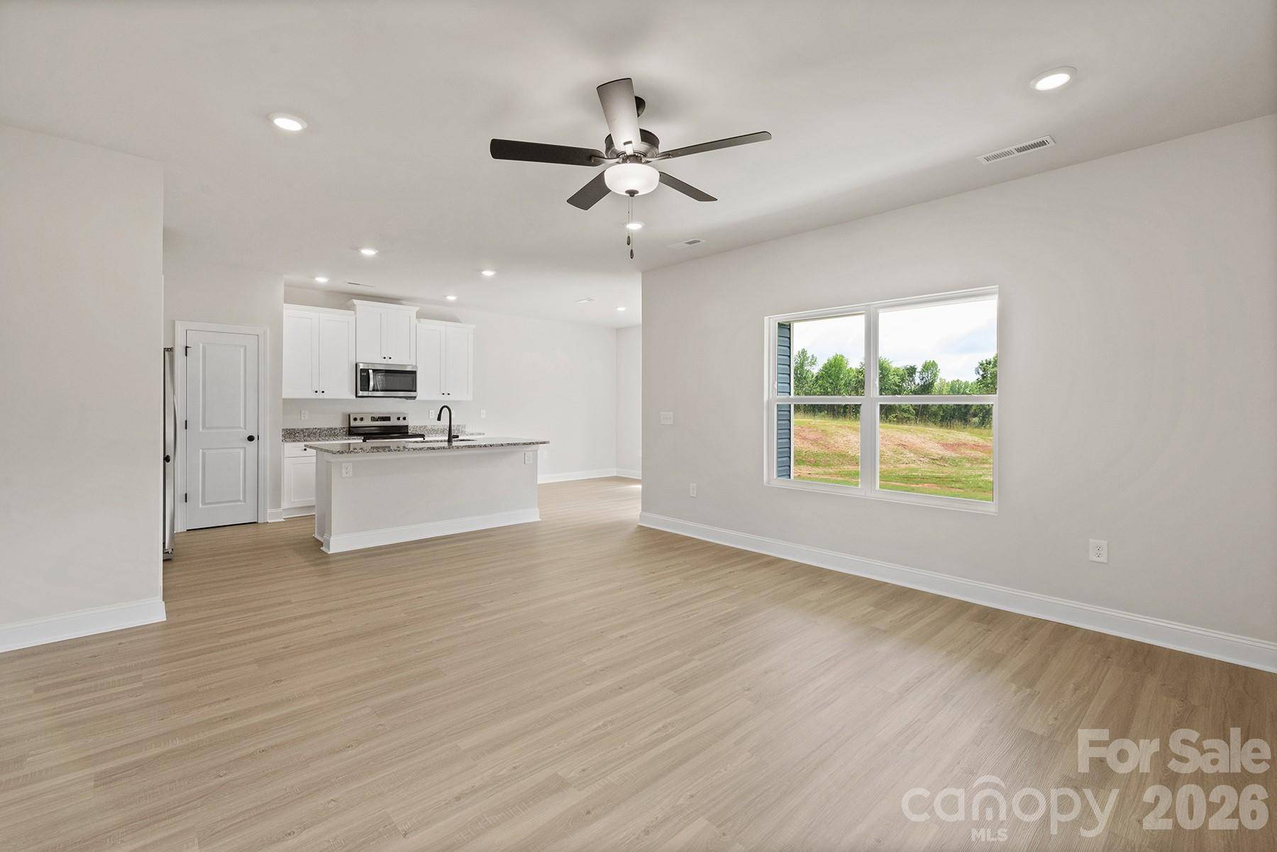 3326 Yorkshire DR, Gastonia, NC 28052