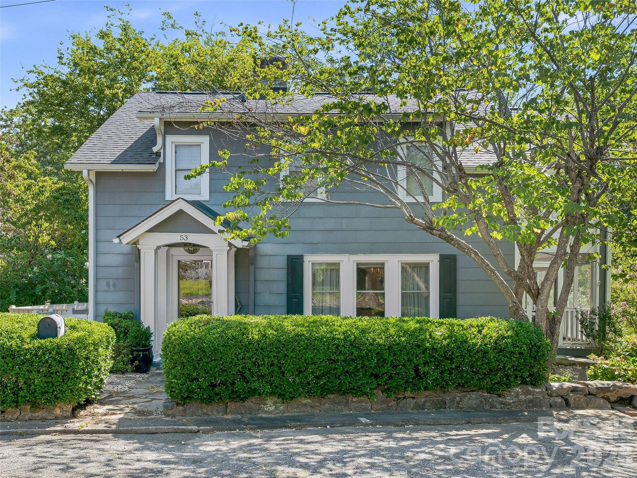 53 Lyncourt DR, Tryon, NC 28782