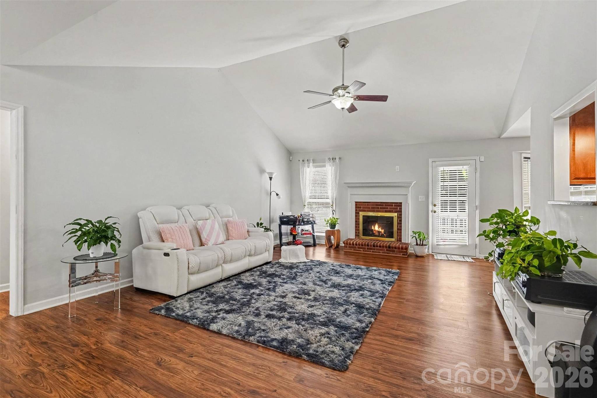 8202 Stevens Mill RD, Matthews, NC 28104