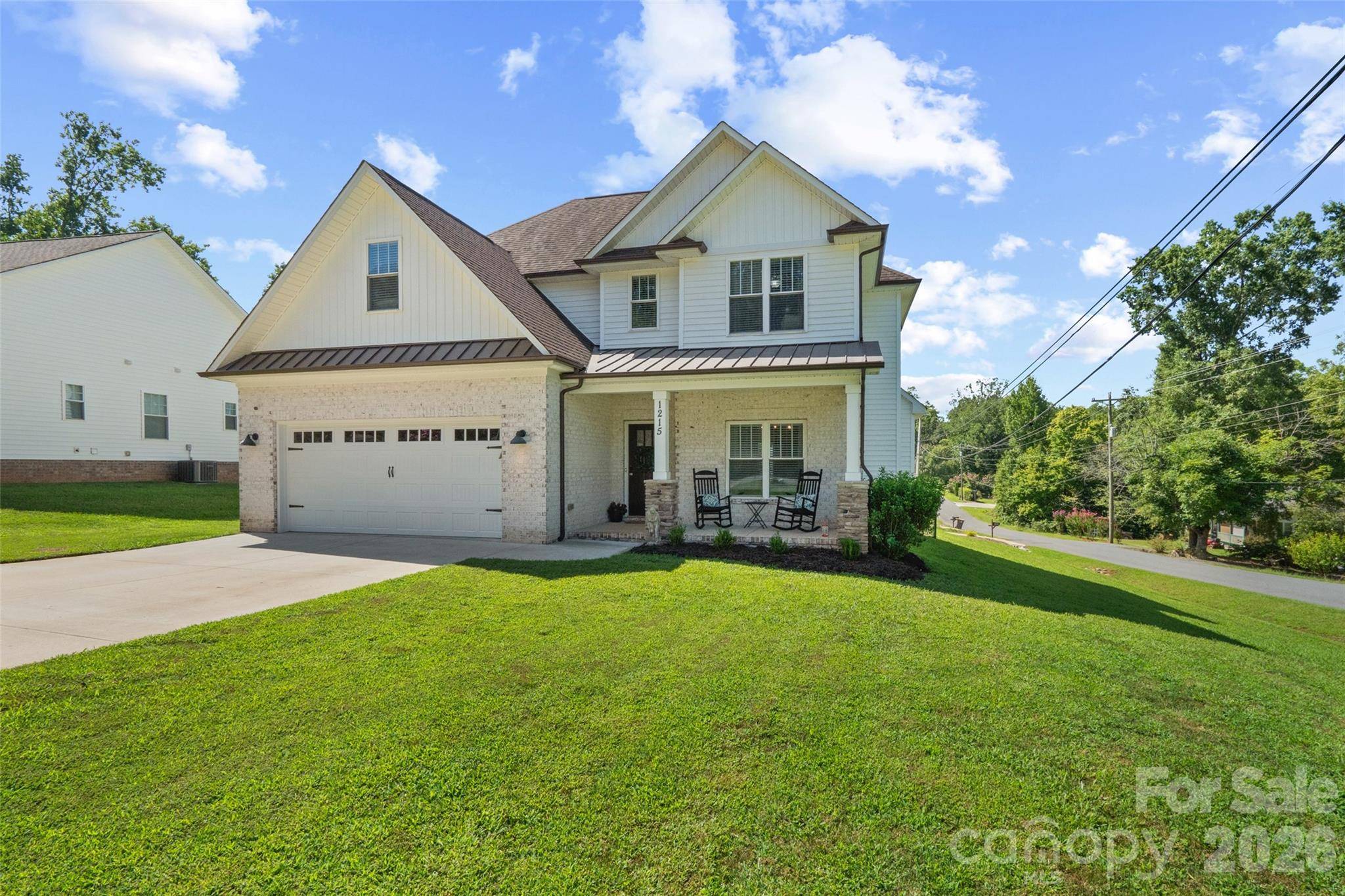 1215 Robinhood LN, Kannapolis, NC 28081
