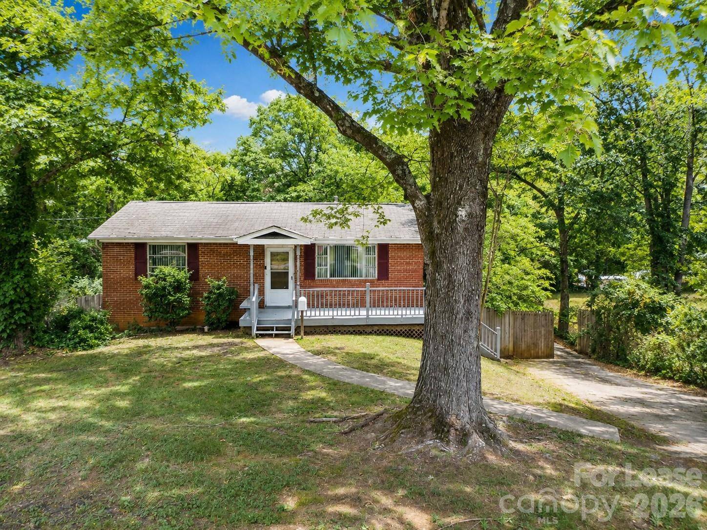2143 Finchley DR, Charlotte, NC 28215