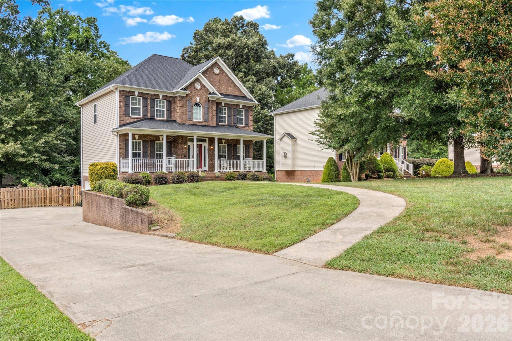 5356 Graycliff LN, Clemmons, NC 27012