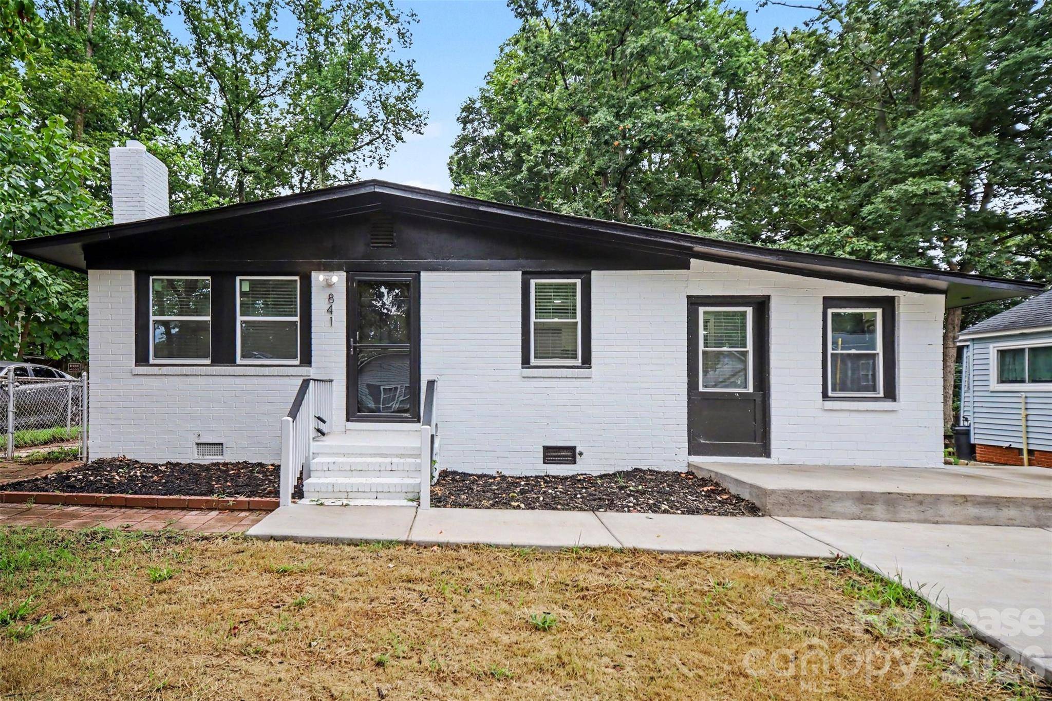 841 Mcarthur AVE, Charlotte, NC 28206