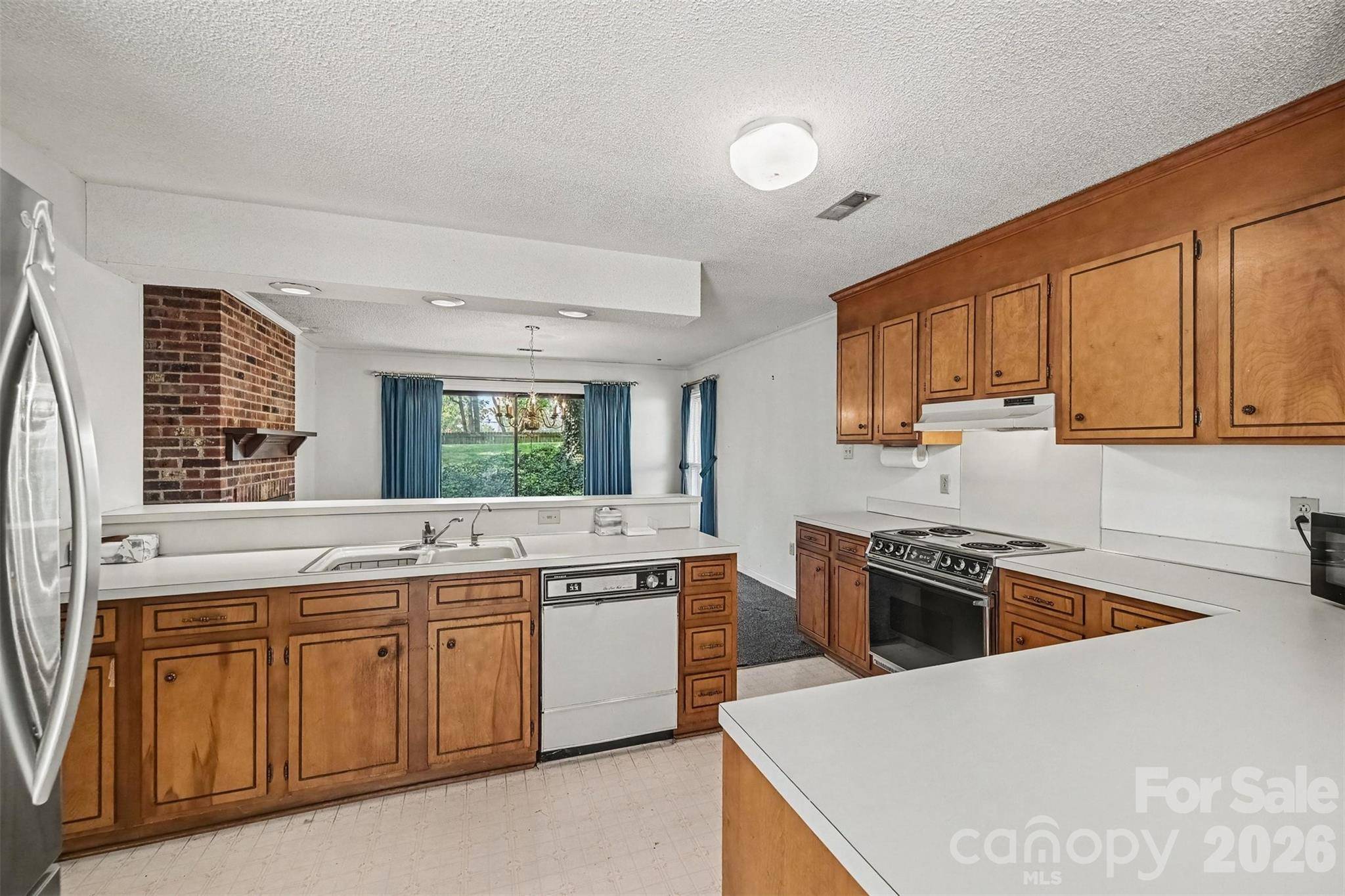 8248 Oakley LN, Charlotte, NC 28270