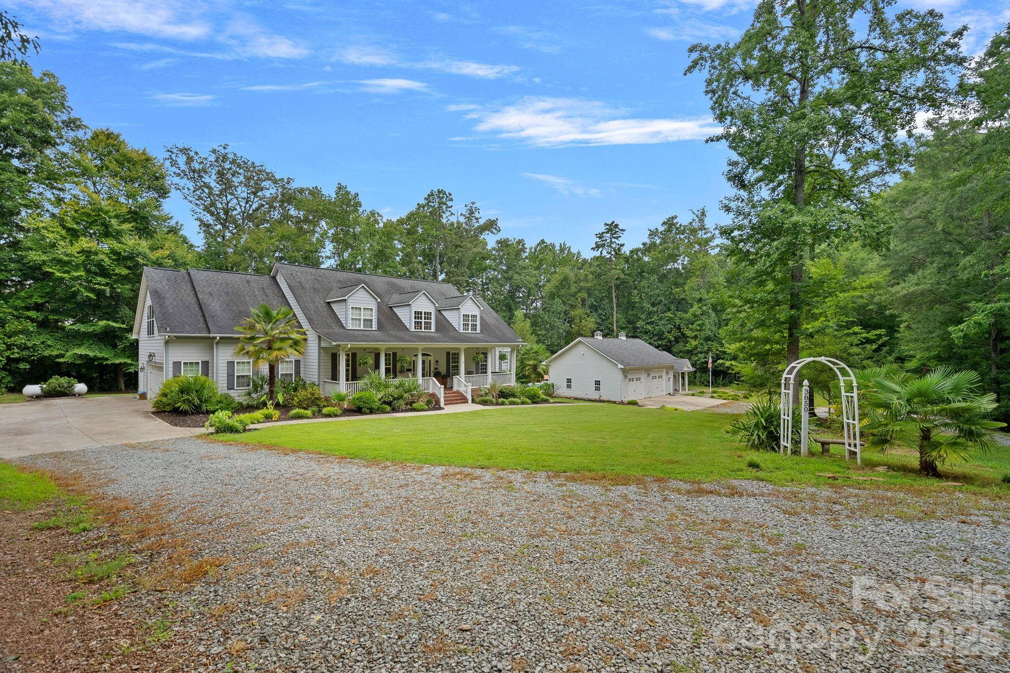 3850 Oakdale RD, Charlotte, NC 28216