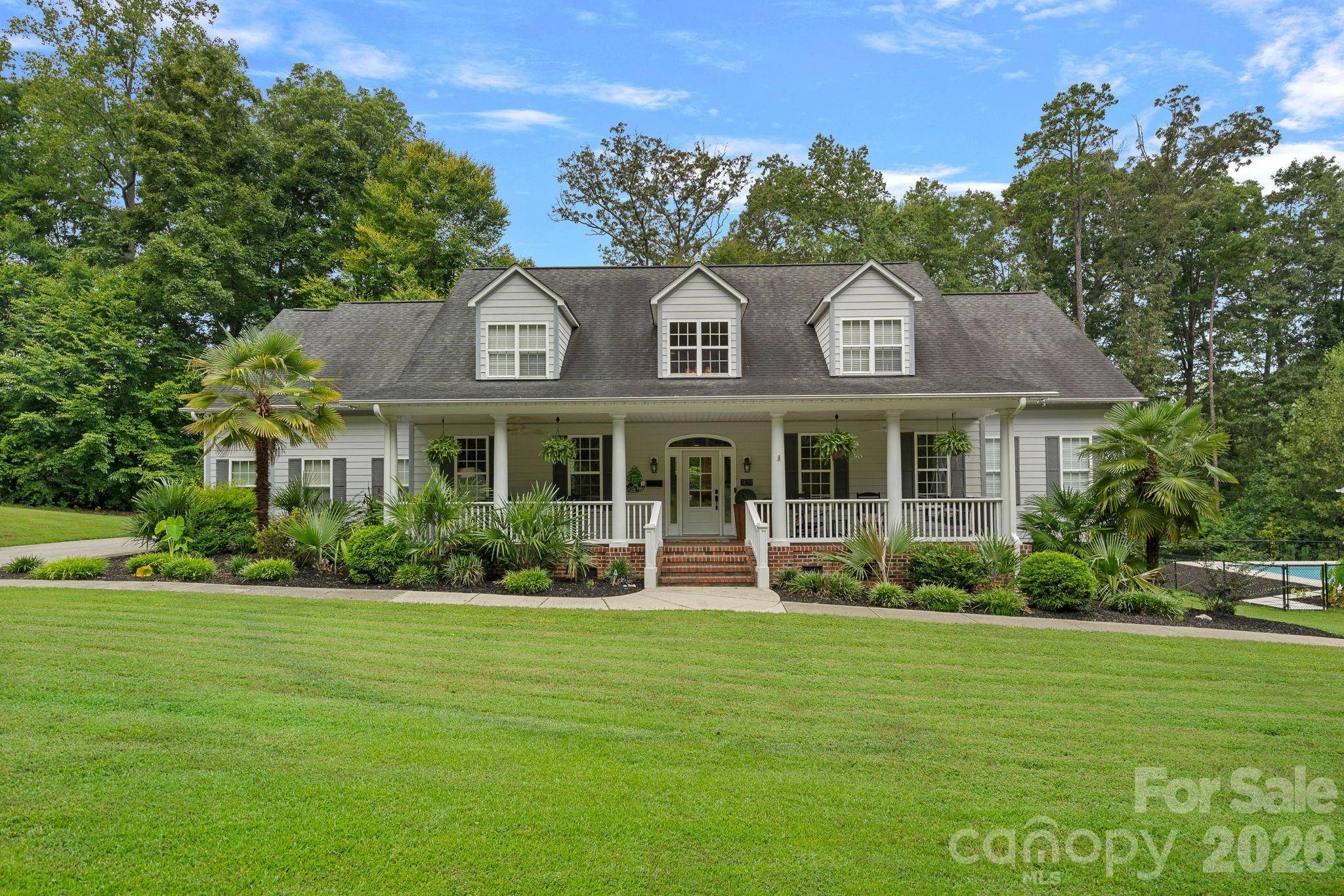 3850 Oakdale RD, Charlotte, NC 28216