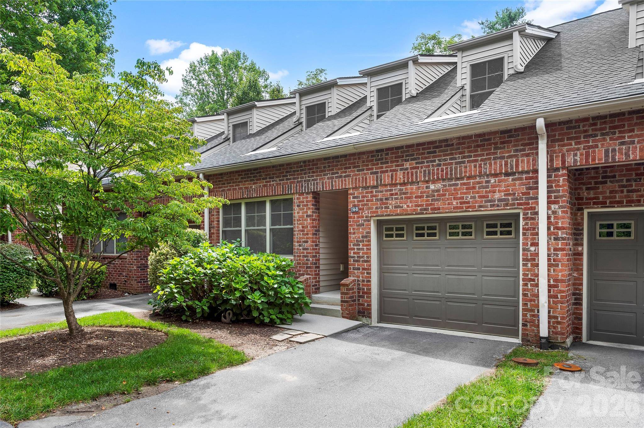 156 B Wash Creek DR, Hendersonville, NC 28739